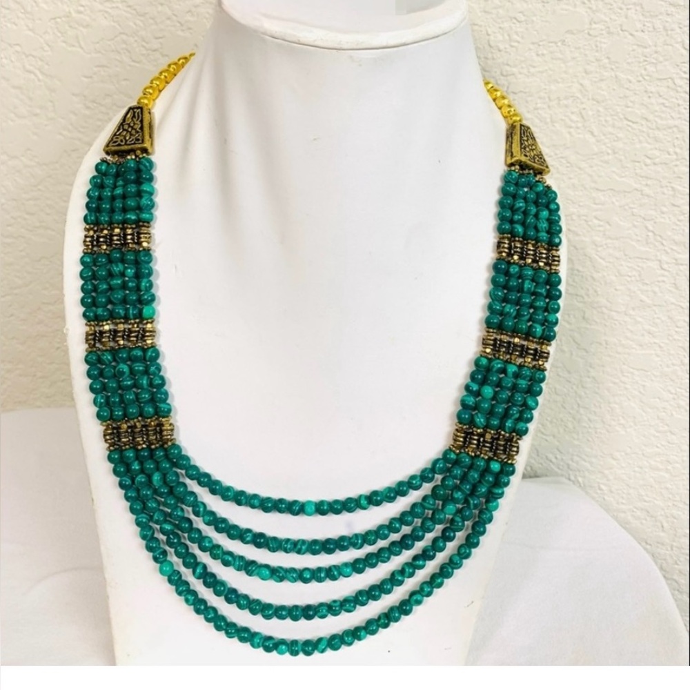 Multi strands malachite bead necklace